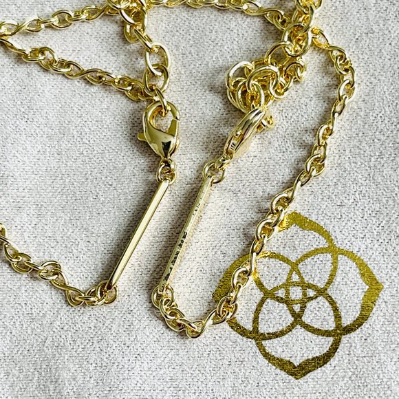 KENDRA SCOTT Kyla Flower Gold Pendant Necklace in Raspberry MOP - DO NOT BUY! - Picture 4 of 14